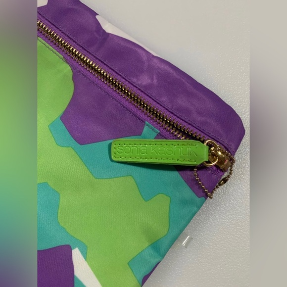 Sonia Kashuk makeup bag greens purple and white geometric print - Picture 5 of 6